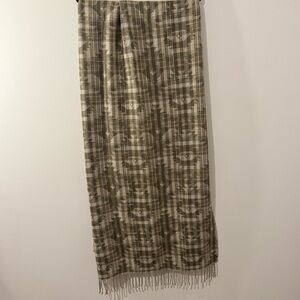 Eddie Bauer Fringe Scarf Shawl Wrap – Olive Plaid Aztec Pattern – One Size